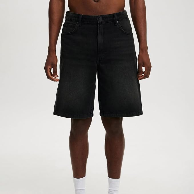 Baggy Black