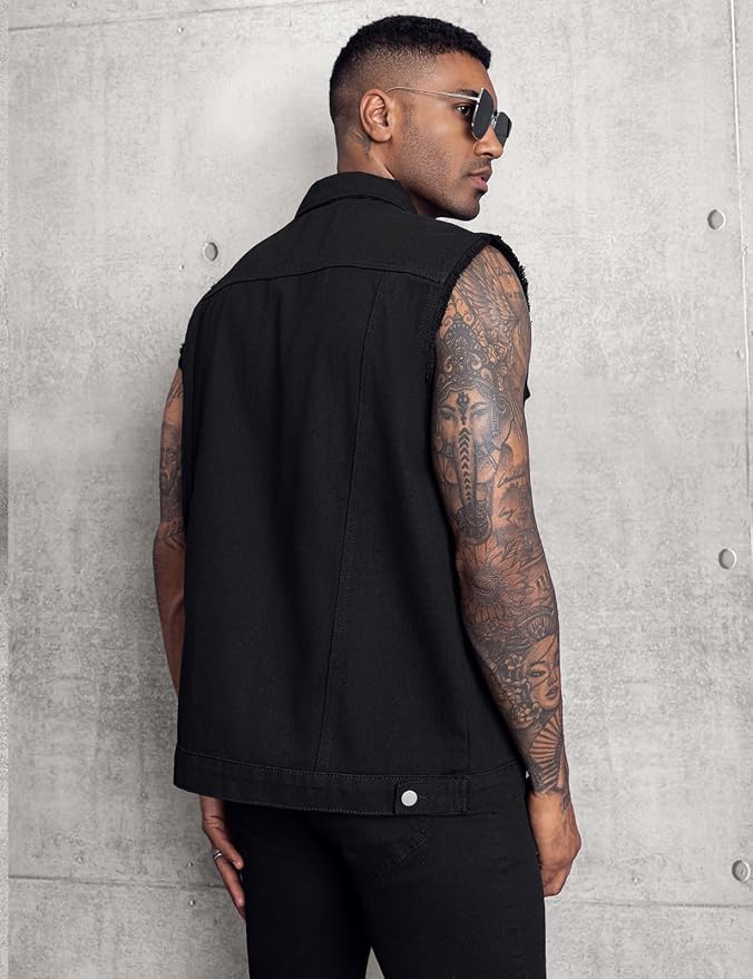A-ripped-black