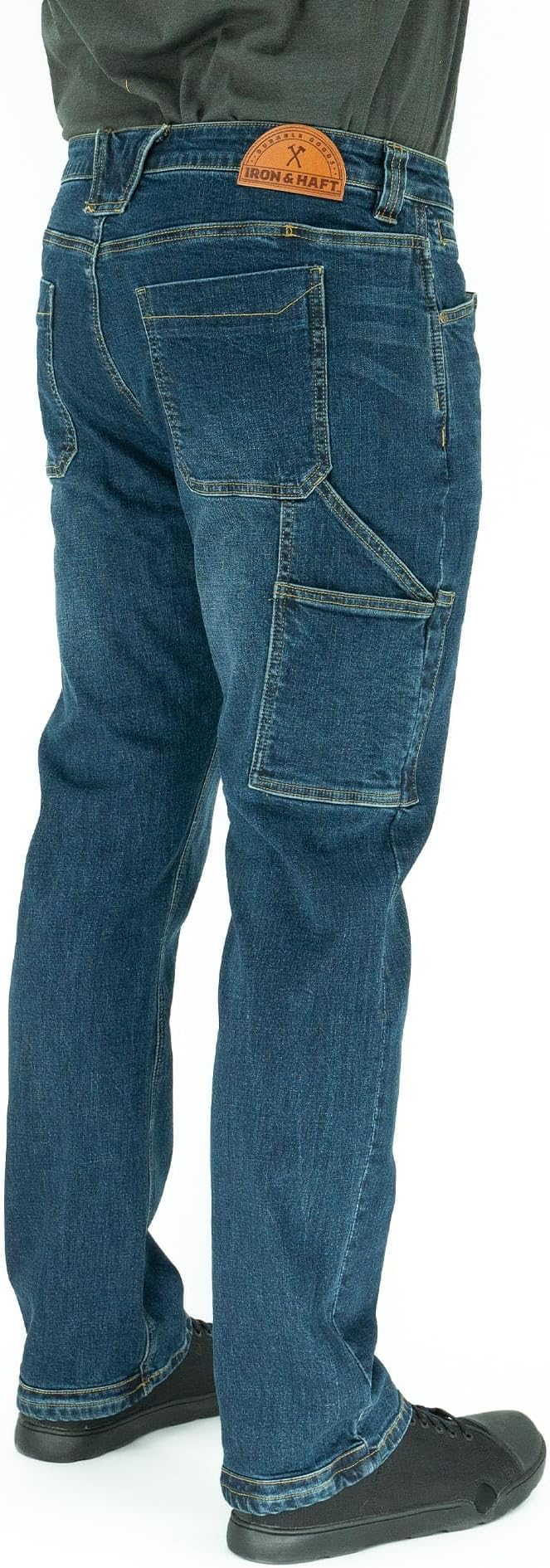 Straight Fit/Medium Wash