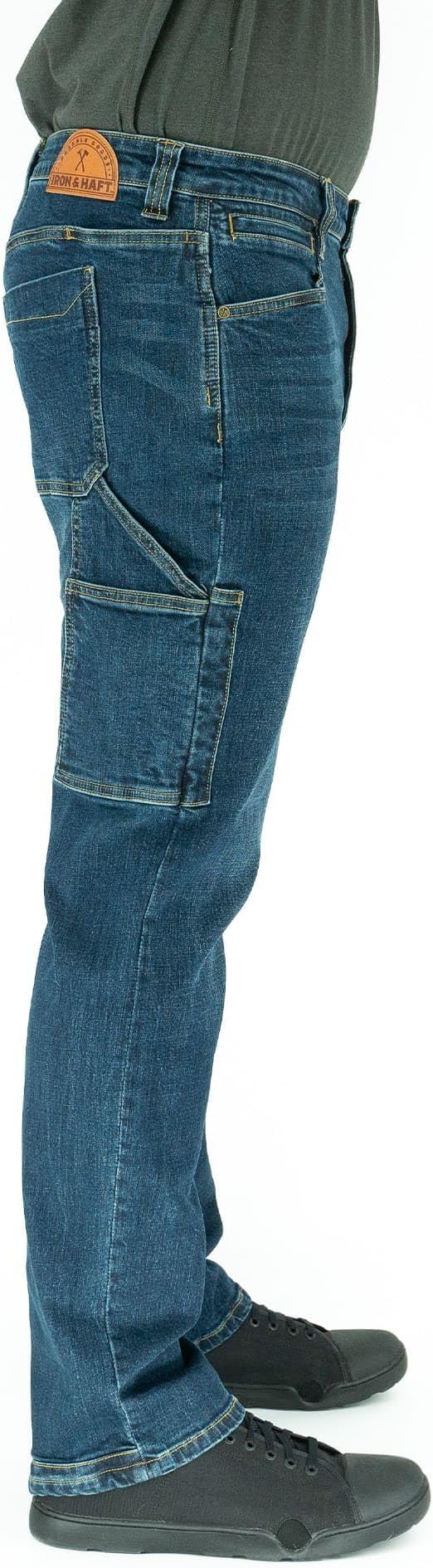 Straight Fit/Medium Wash
