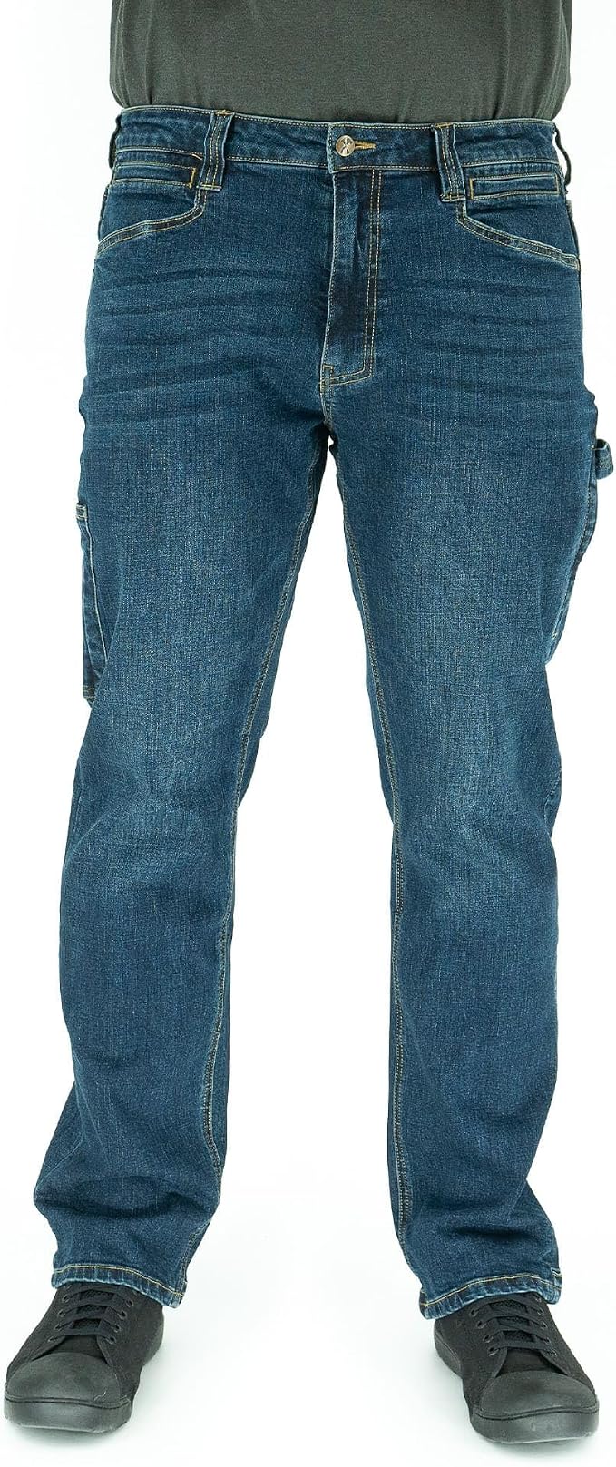 Straight Fit/Medium Wash