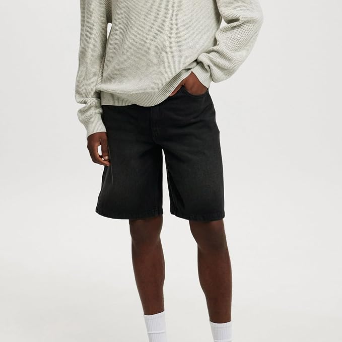 Baggy Black