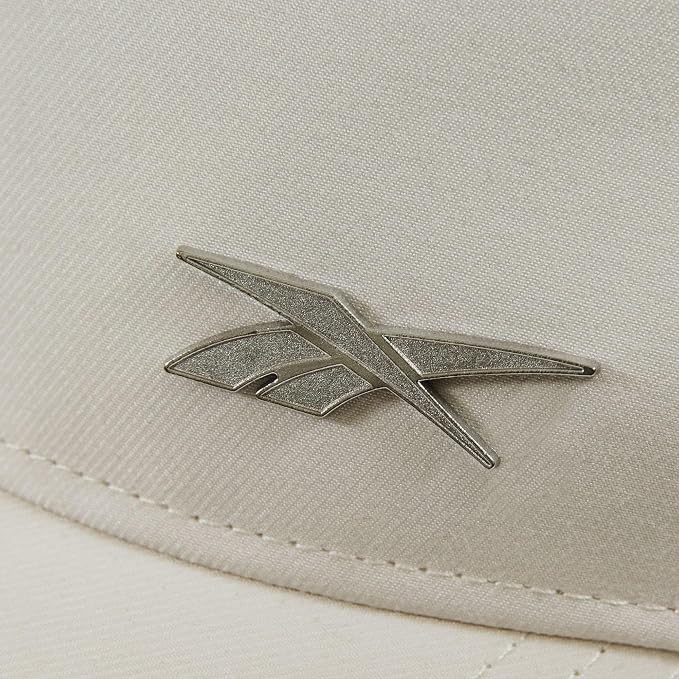 Badge - Sand