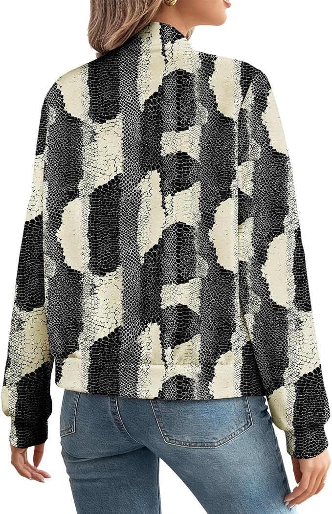 Snake Black White